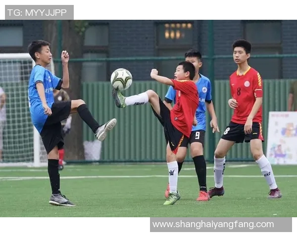 足球赛事中的美女球星推荐 让你在赛场与美丽同行 足球赛事中的美女球星推荐 让你在赛场与美丽同行