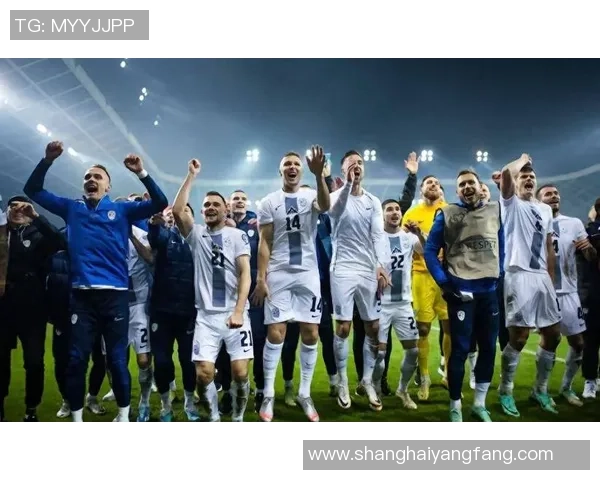 崛起的足球新星带领球队征战世界舞台的辉煌历程与未来展望 崛起的足球新星带领球队征战世界舞台的辉煌历程与未来展望